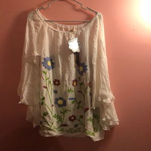 Medium Bell Sleeve Floral Top